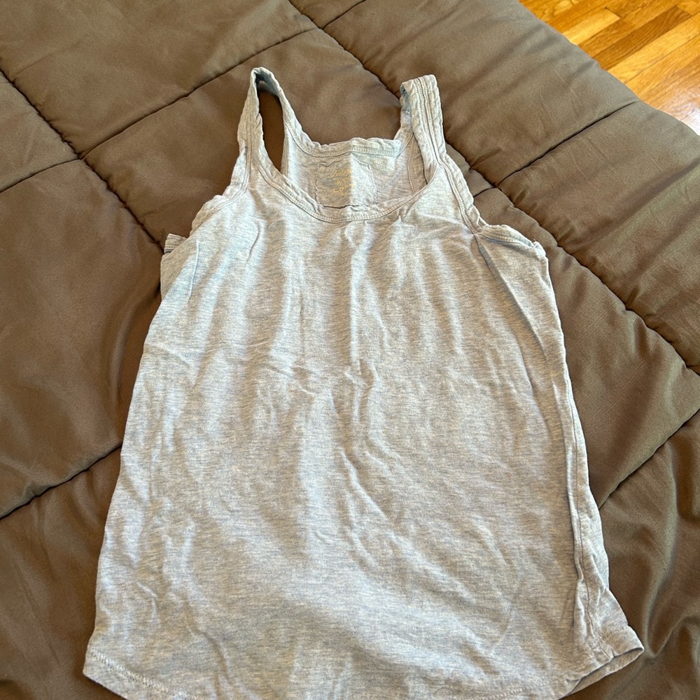 Sumer Tank Tops - Picture 4 of 7